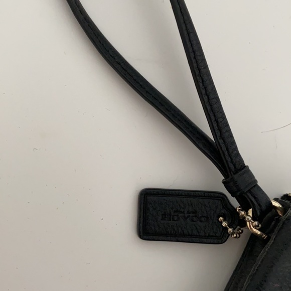 Coach wristlet - Picture 2 of 3